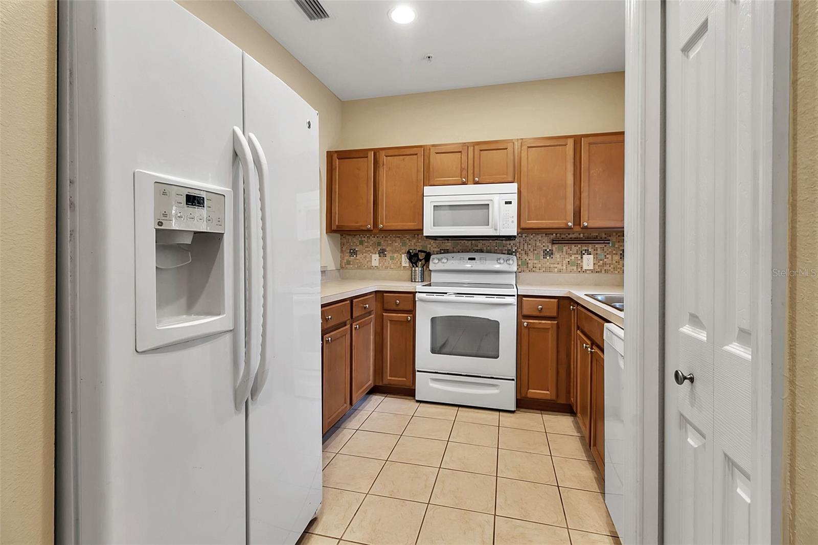 3707 45TH TER W #104, BRADENTON, FL, 34210