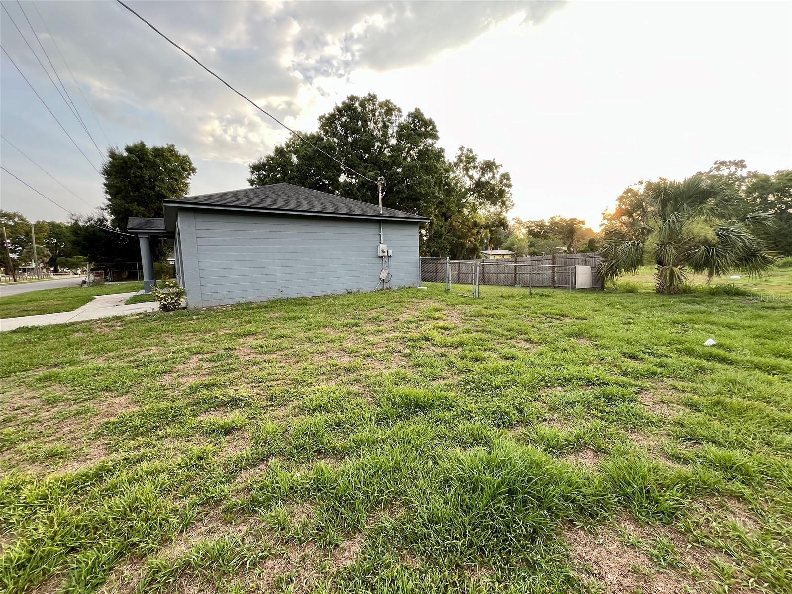 404 WATER ST, PLANT CITY, FL, 33563