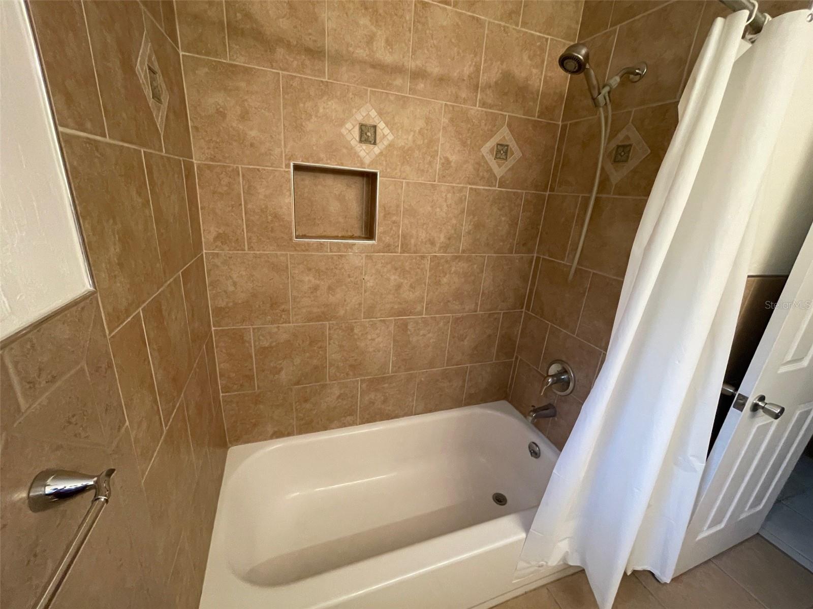 3008 NE 11TH DR, GAINESVILLE, FL, 32609