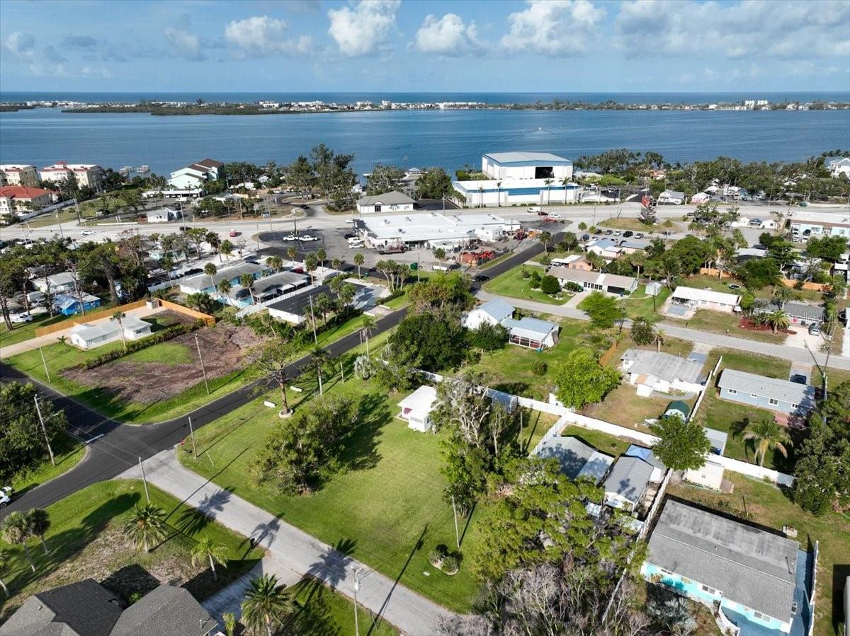 140 RIVERVIEW AVE, ENGLEWOOD, FL, 34223