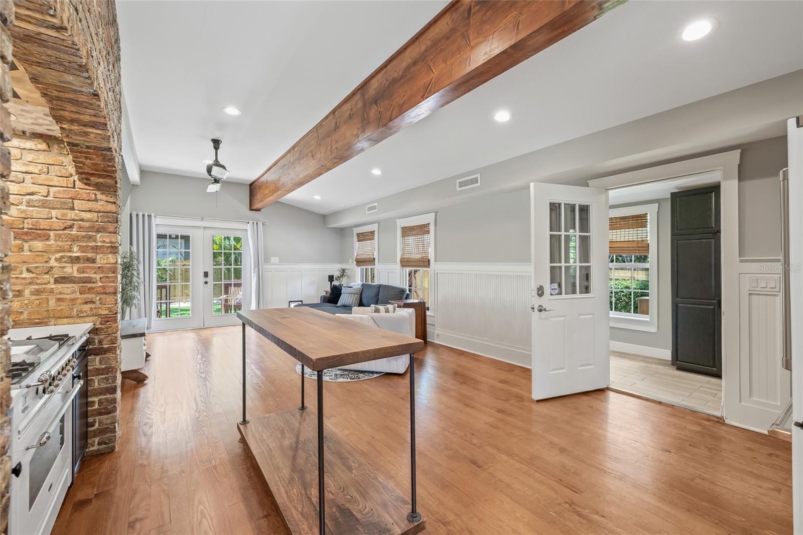 1005 MAIN ST, SAFETY HARBOR, FL, 34695