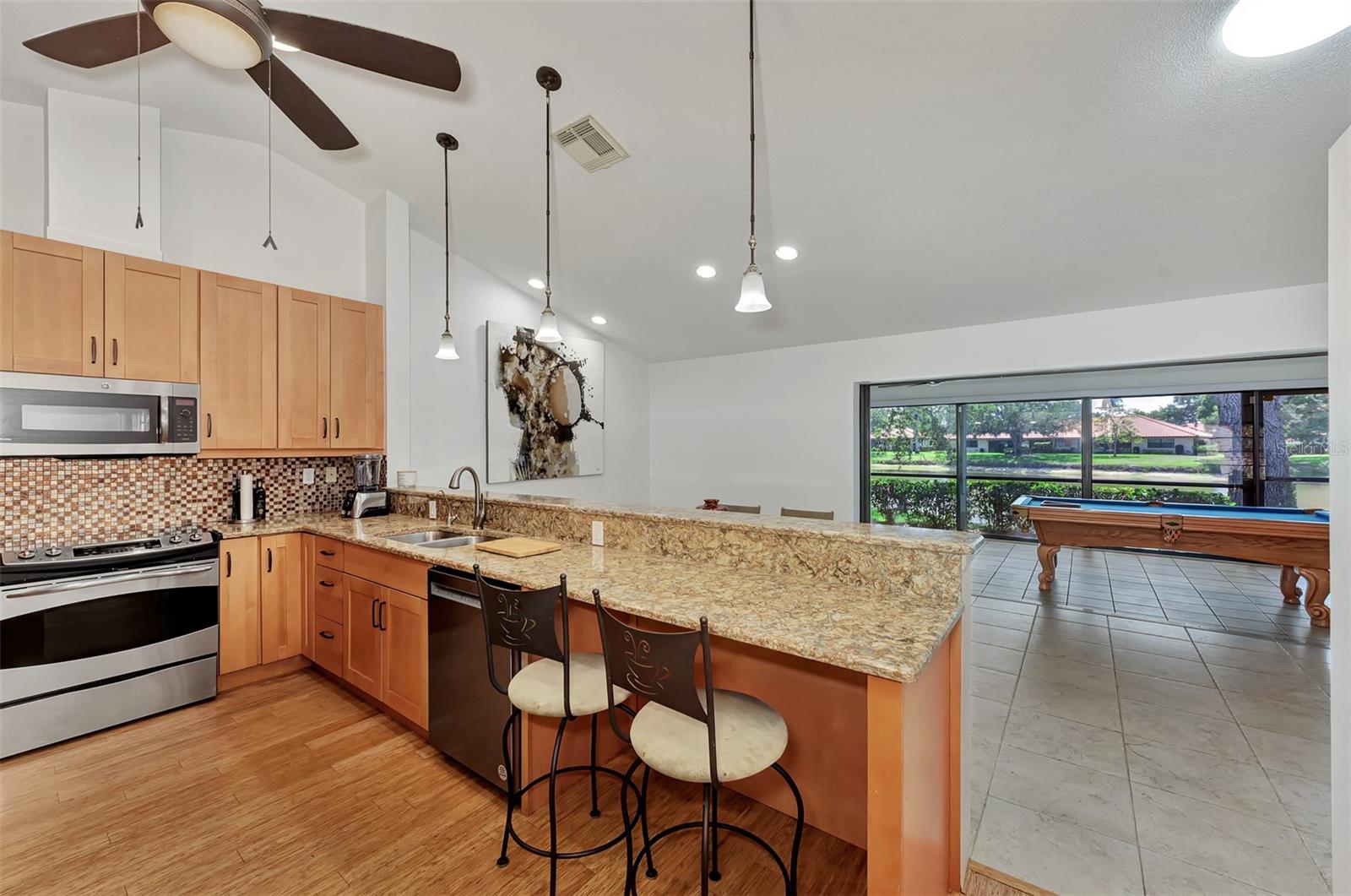 5651 GOLF POINTE DR #5651, SARASOTA, FL, 34243