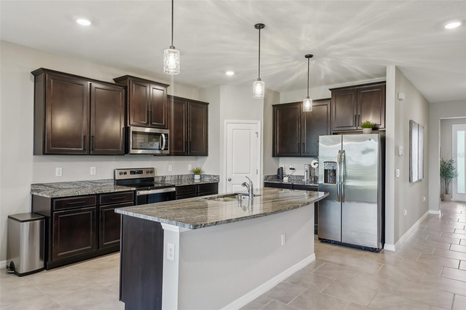 5411 THISTLE FIELD CT, WESLEY CHAPEL, FL, 33545