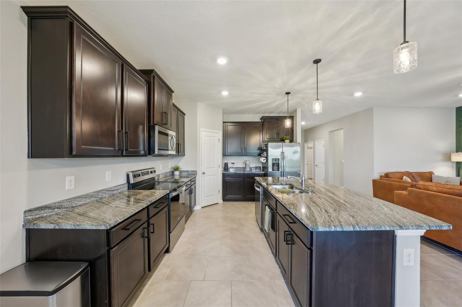 5411 THISTLE FIELD CT, WESLEY CHAPEL, FL, 33545