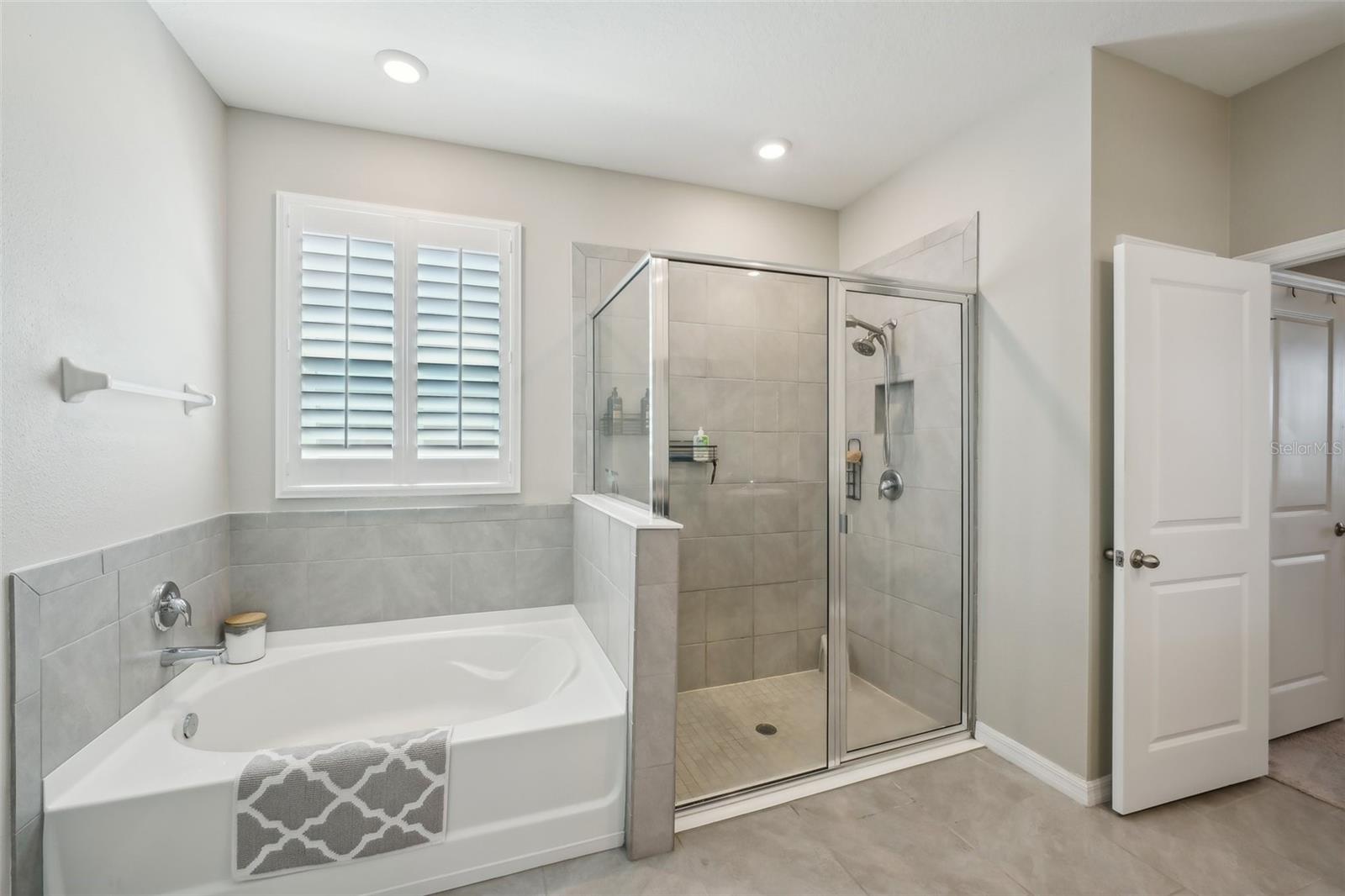 5411 THISTLE FIELD CT, WESLEY CHAPEL, FL, 33545