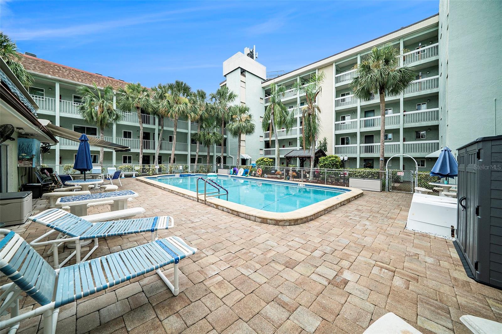 TB8391652 Property Photo