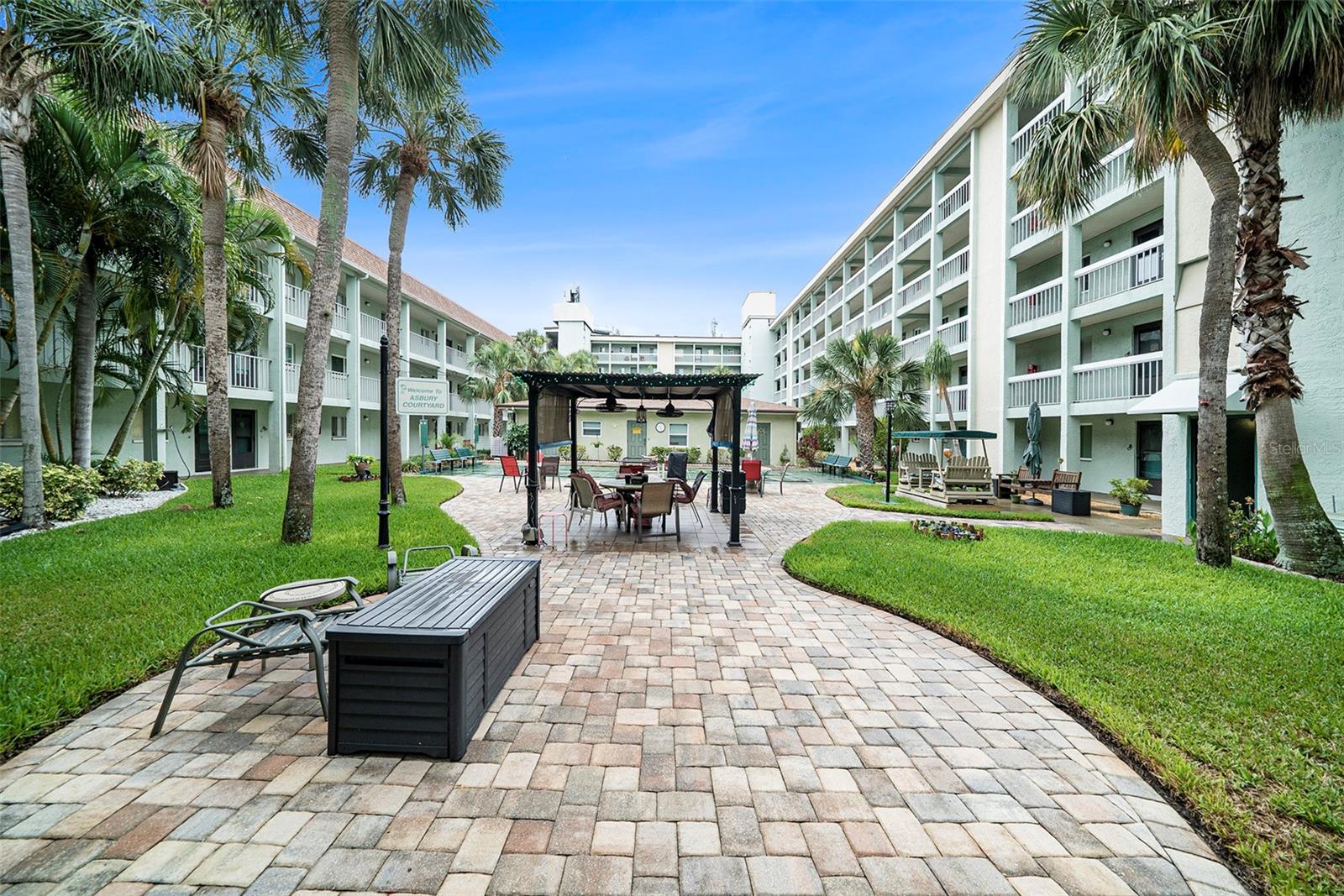 TB8391652 Property Photo