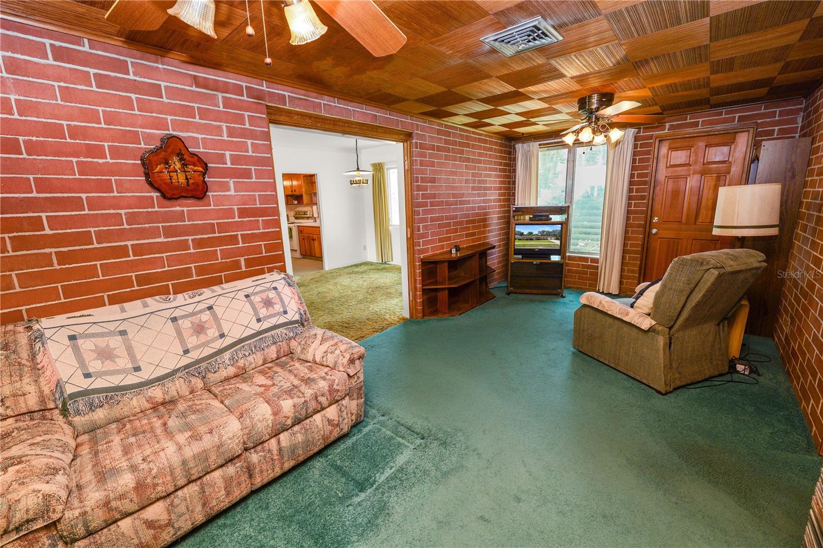 111 E ORANGE ST, DAVENPORT, FL, 33837