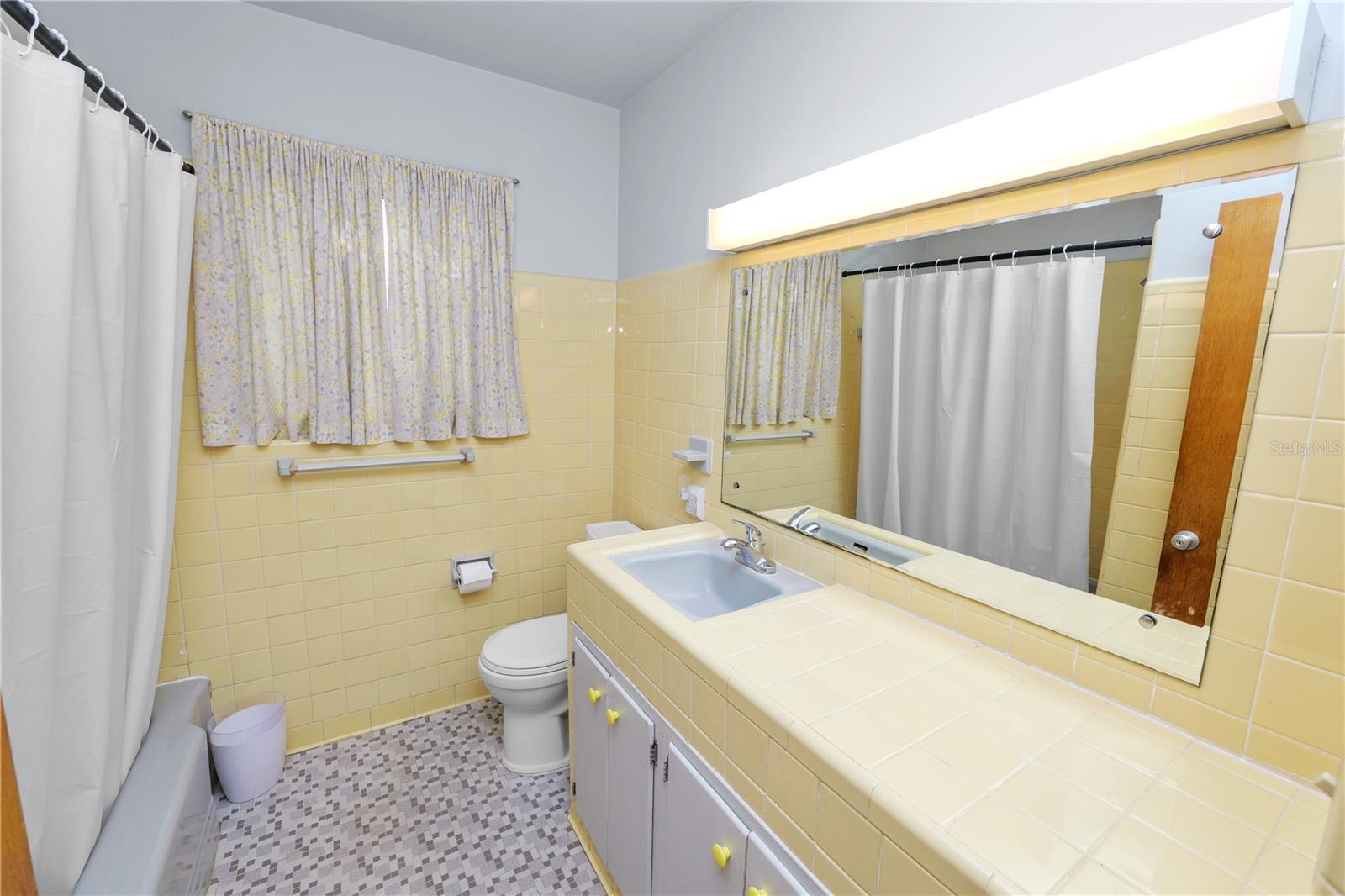 111 E ORANGE ST, DAVENPORT, FL, 33837