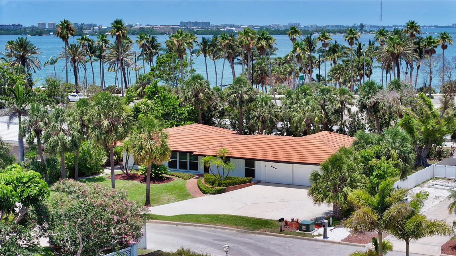 223 SEAGULL LN, SARASOTA, FL, 34236