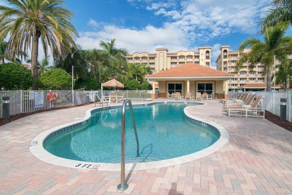 17717 GULF BLVD #302, REDINGTON SHORES, FL, 33708