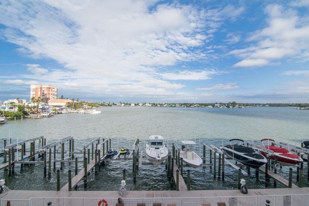 17717 GULF BLVD #302, REDINGTON SHORES, FL, 33708