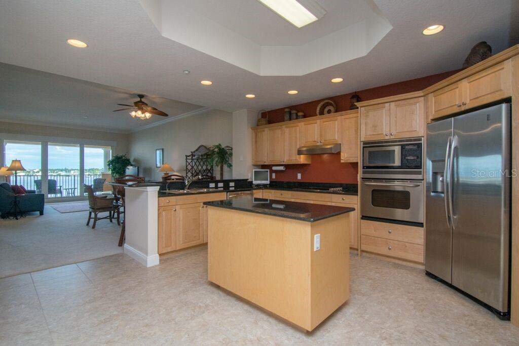 17717 GULF BLVD #302, REDINGTON SHORES, FL, 33708