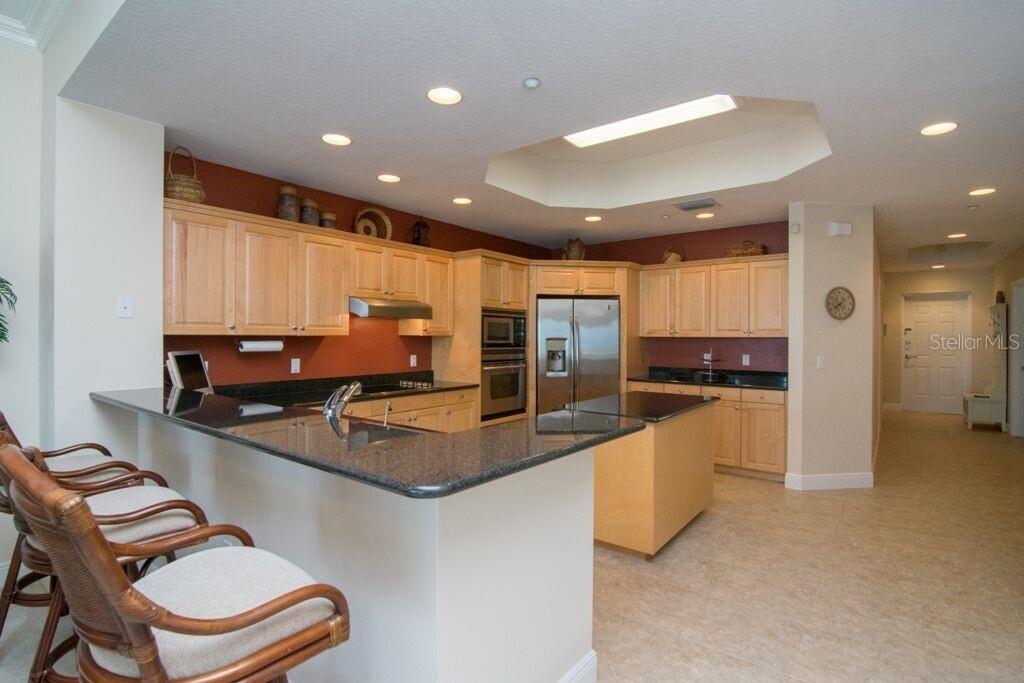 17717 GULF BLVD #302, REDINGTON SHORES, FL, 33708