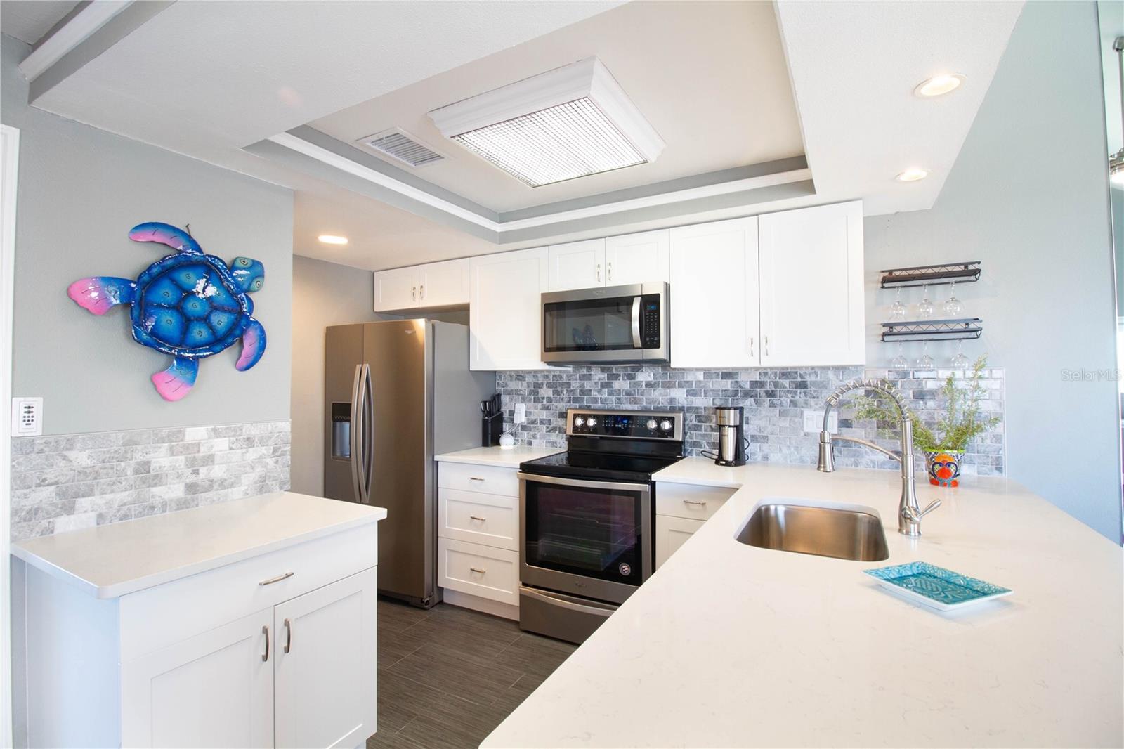 2631 ST JOSEPHS DR W, DUNEDIN, FL, 34698