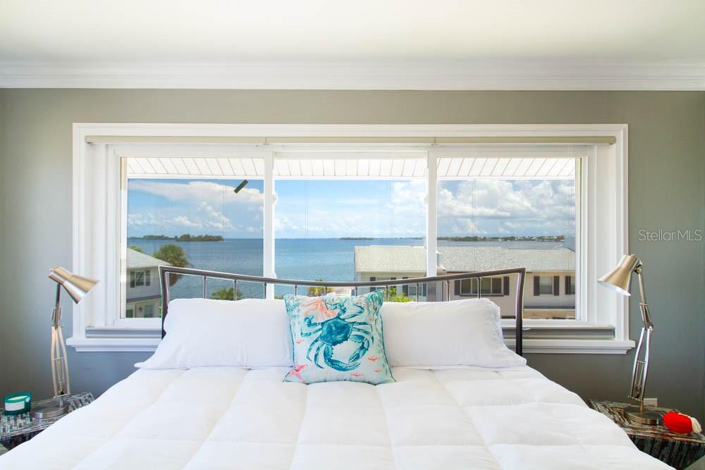 2631 ST JOSEPHS DR W, DUNEDIN, FL, 34698