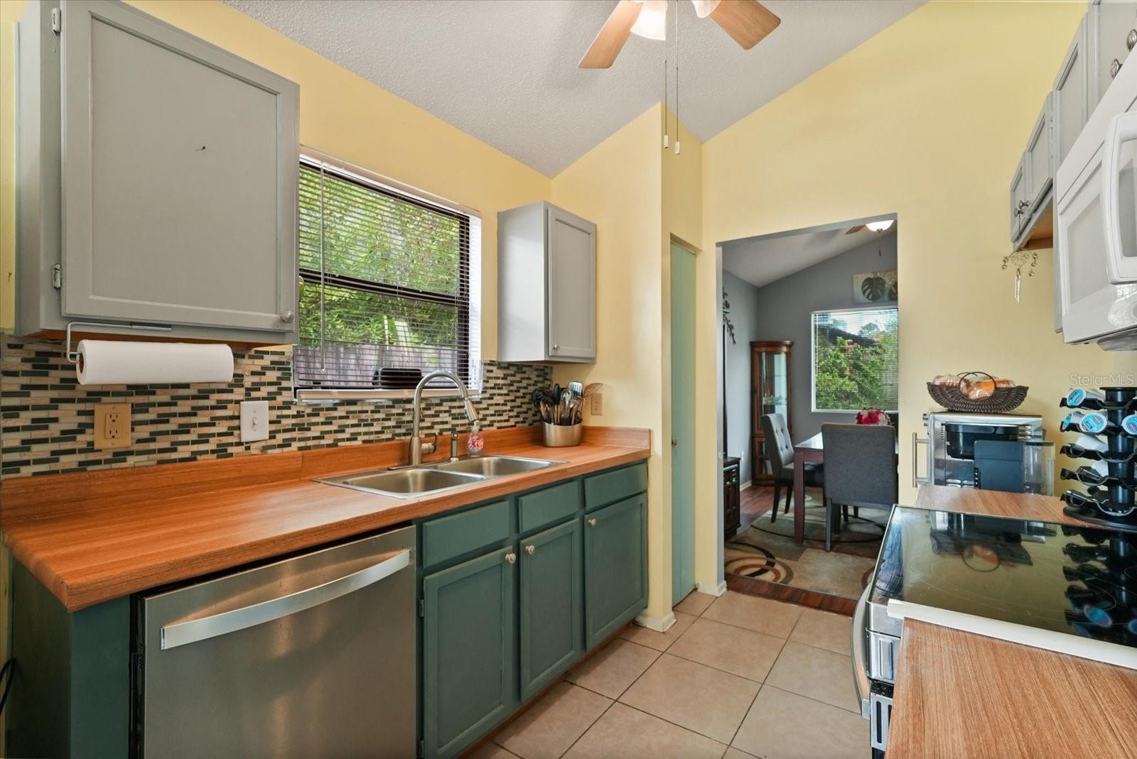 189 LAKESIDE CIR, SANFORD, FL, 32773