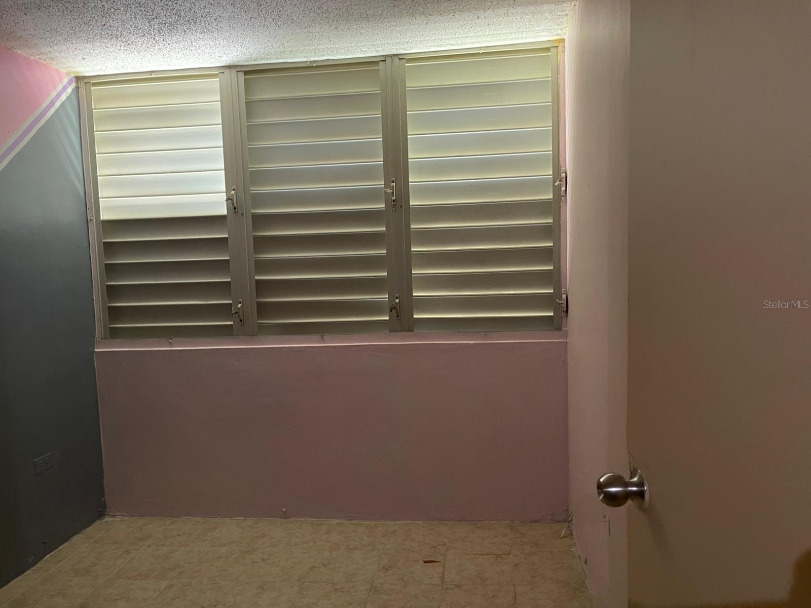 PR9113965 Property Photo