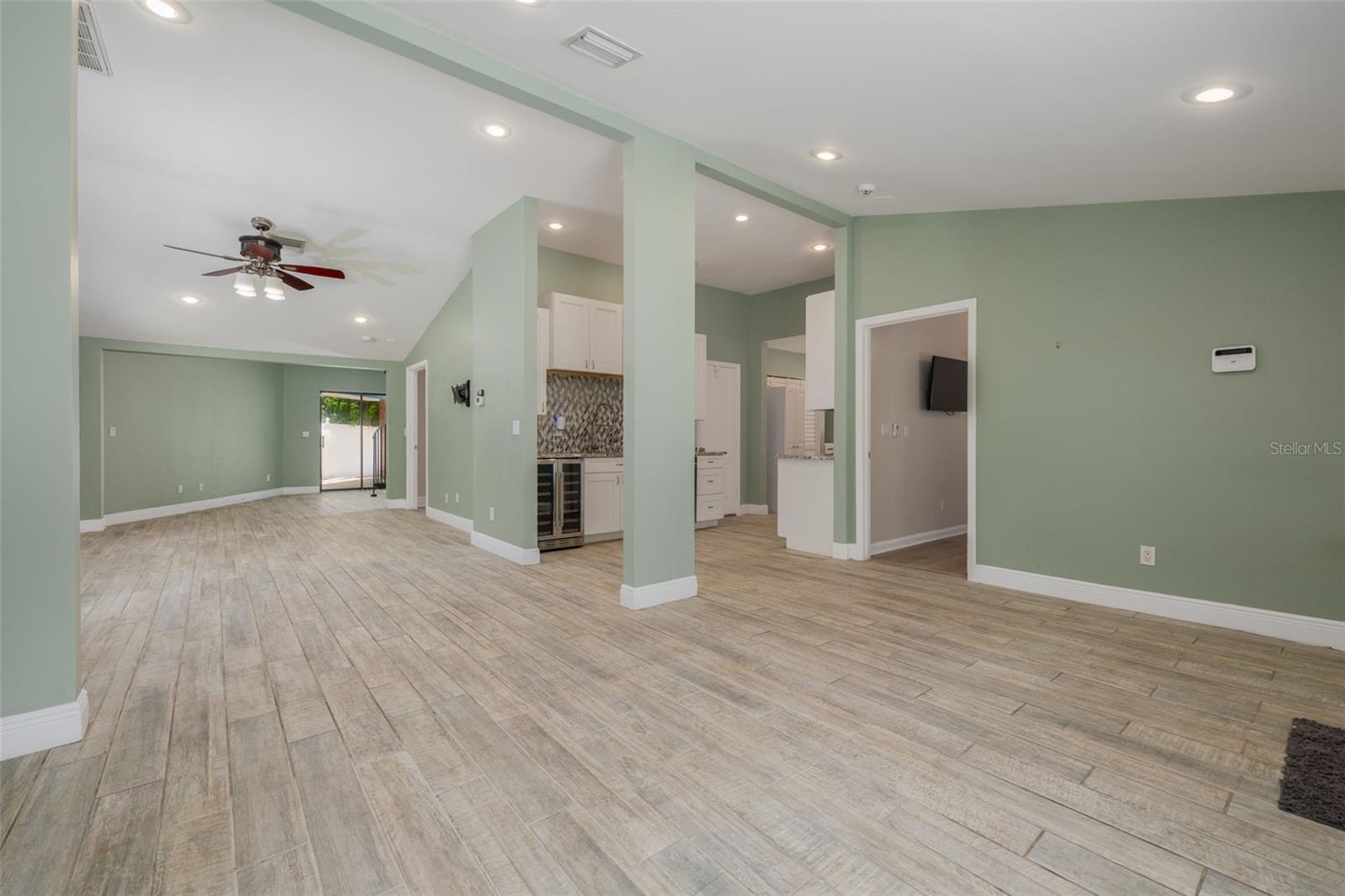 941 65TH ST S, ST PETERSBURG, FL, 33707