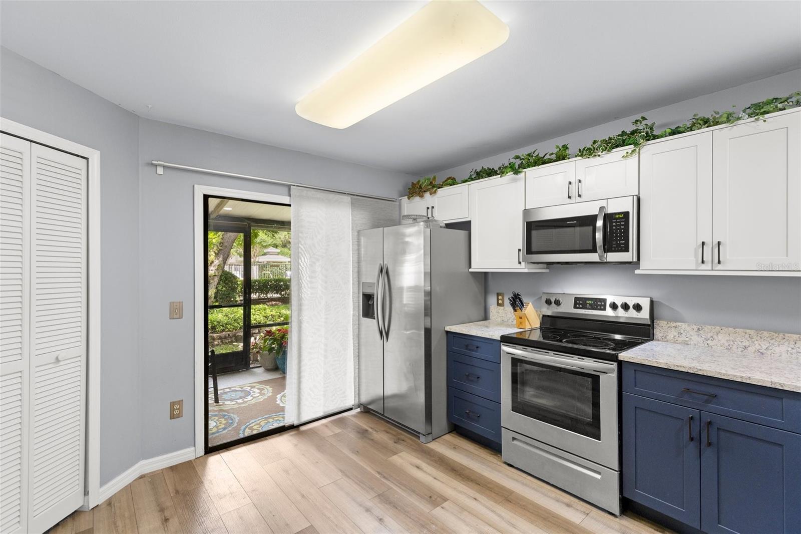 5100 BURCHETTE RD #2702, TAMPA, FL, 33647