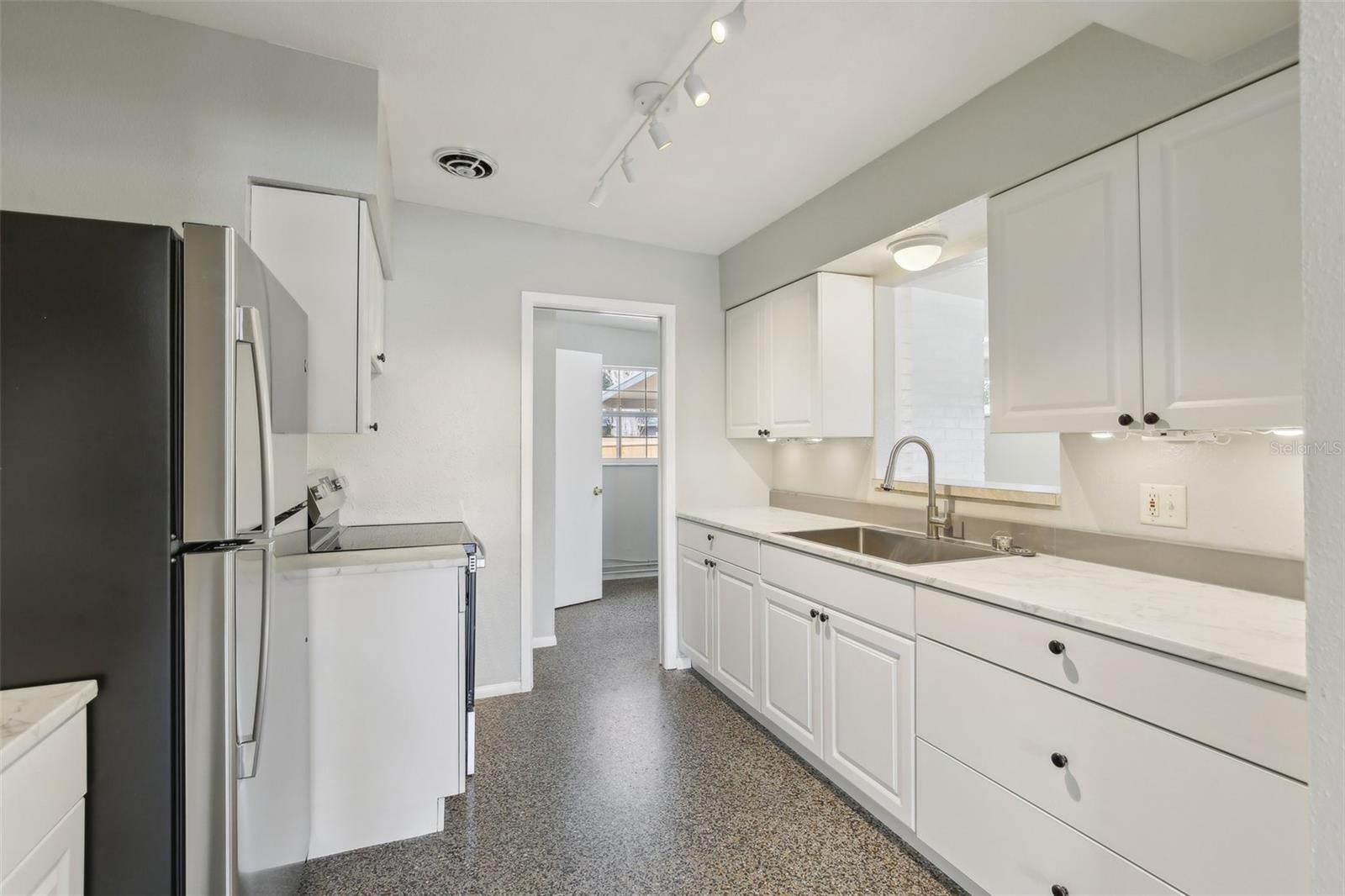 2044 TEMPLE TER, CLEARWATER, FL, 33764