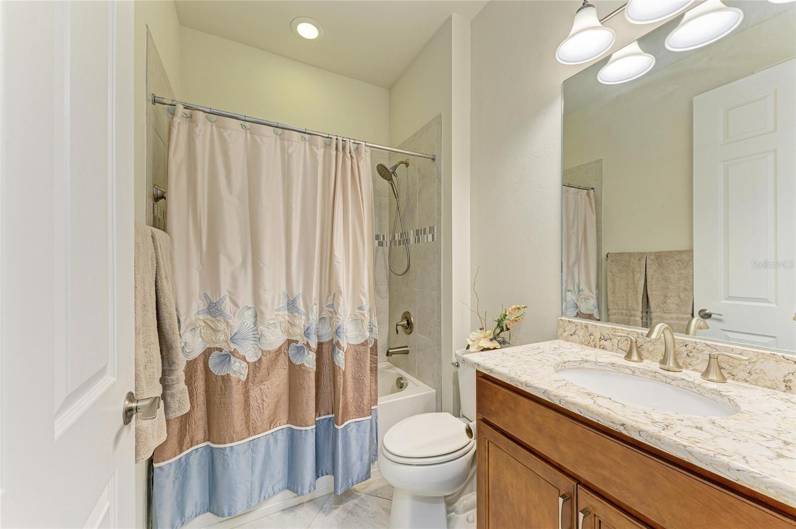 A4654405 Property Photo