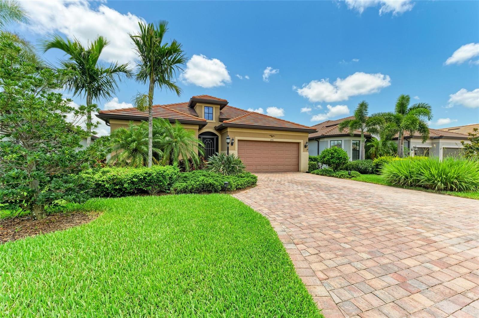 A4654405 Property Photo