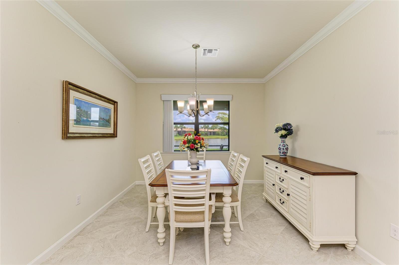 A4654405 Property Photo