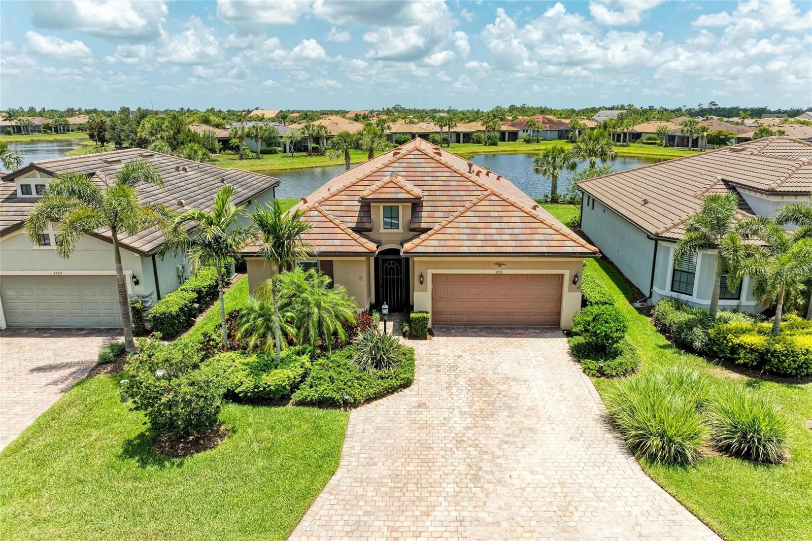 A4654405 Property Photo
