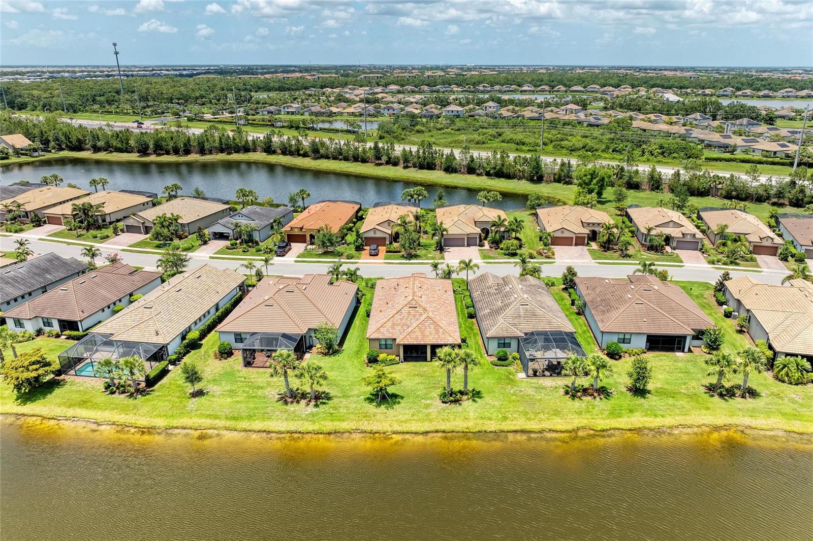 A4654405 Property Photo