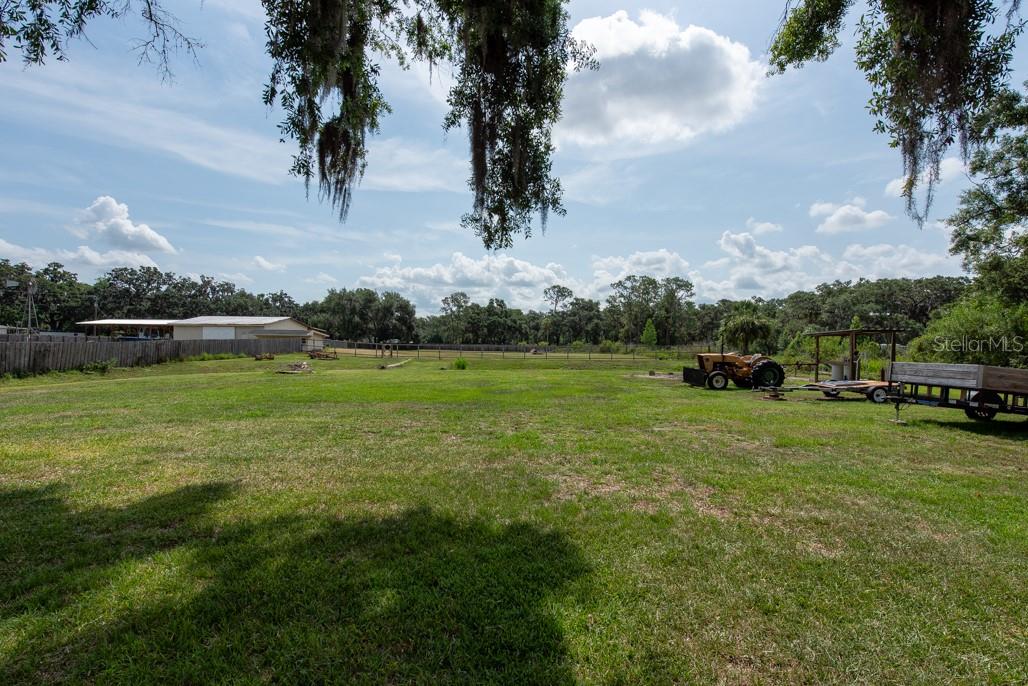 2140 HINSON RD, DOVER, FL, 33527