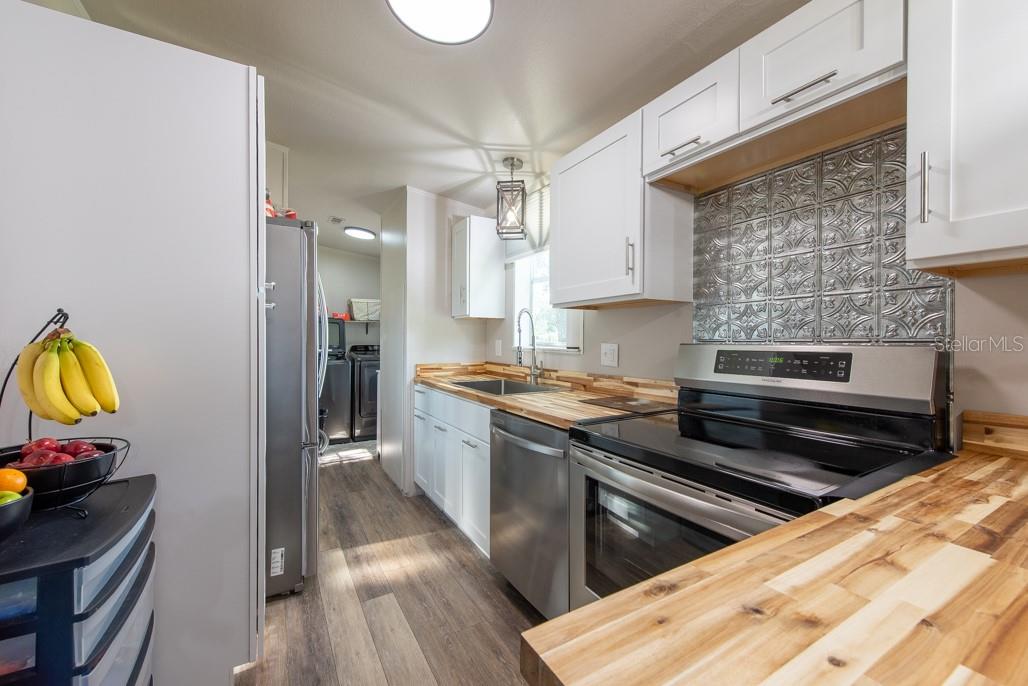 2140 HINSON RD, DOVER, FL, 33527