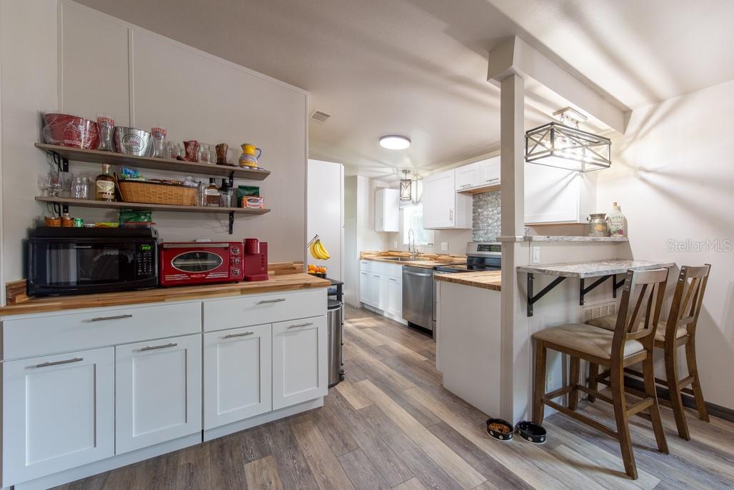 2140 HINSON RD, DOVER, FL, 33527