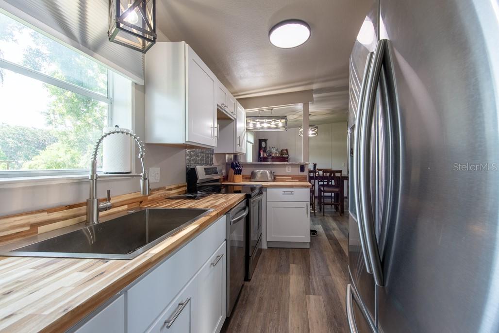 2140 HINSON RD, DOVER, FL, 33527