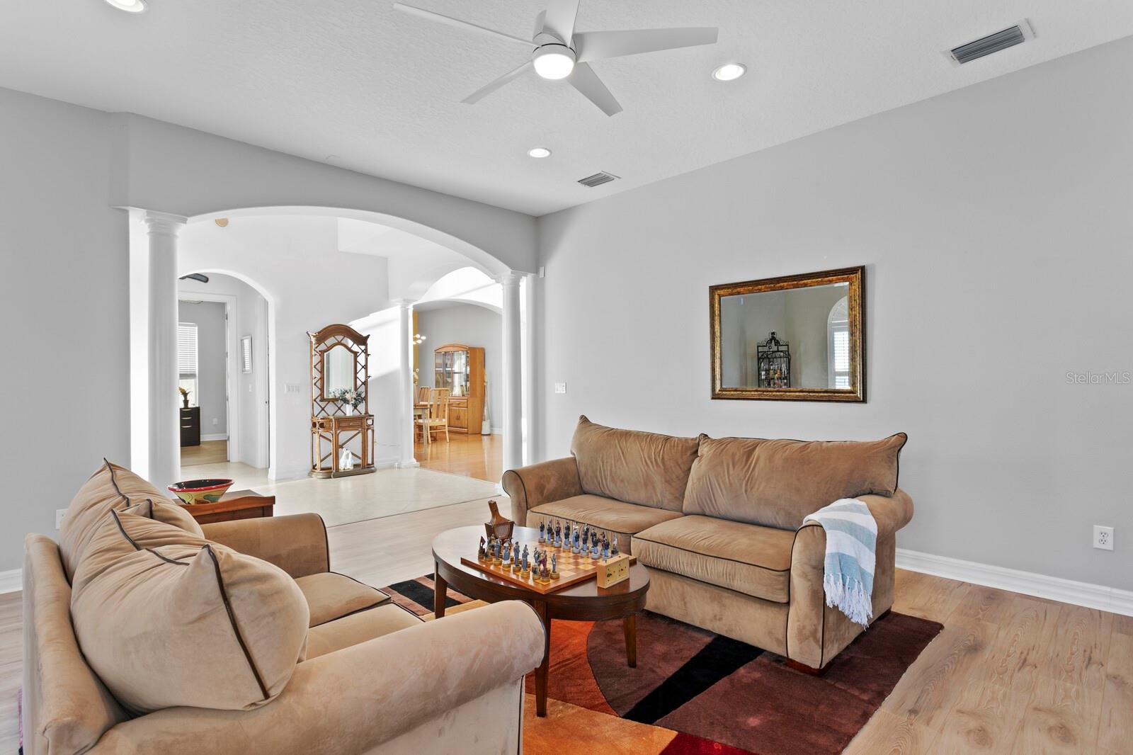 18050 COZUMEL ISLE DR, TAMPA, FL, 33647