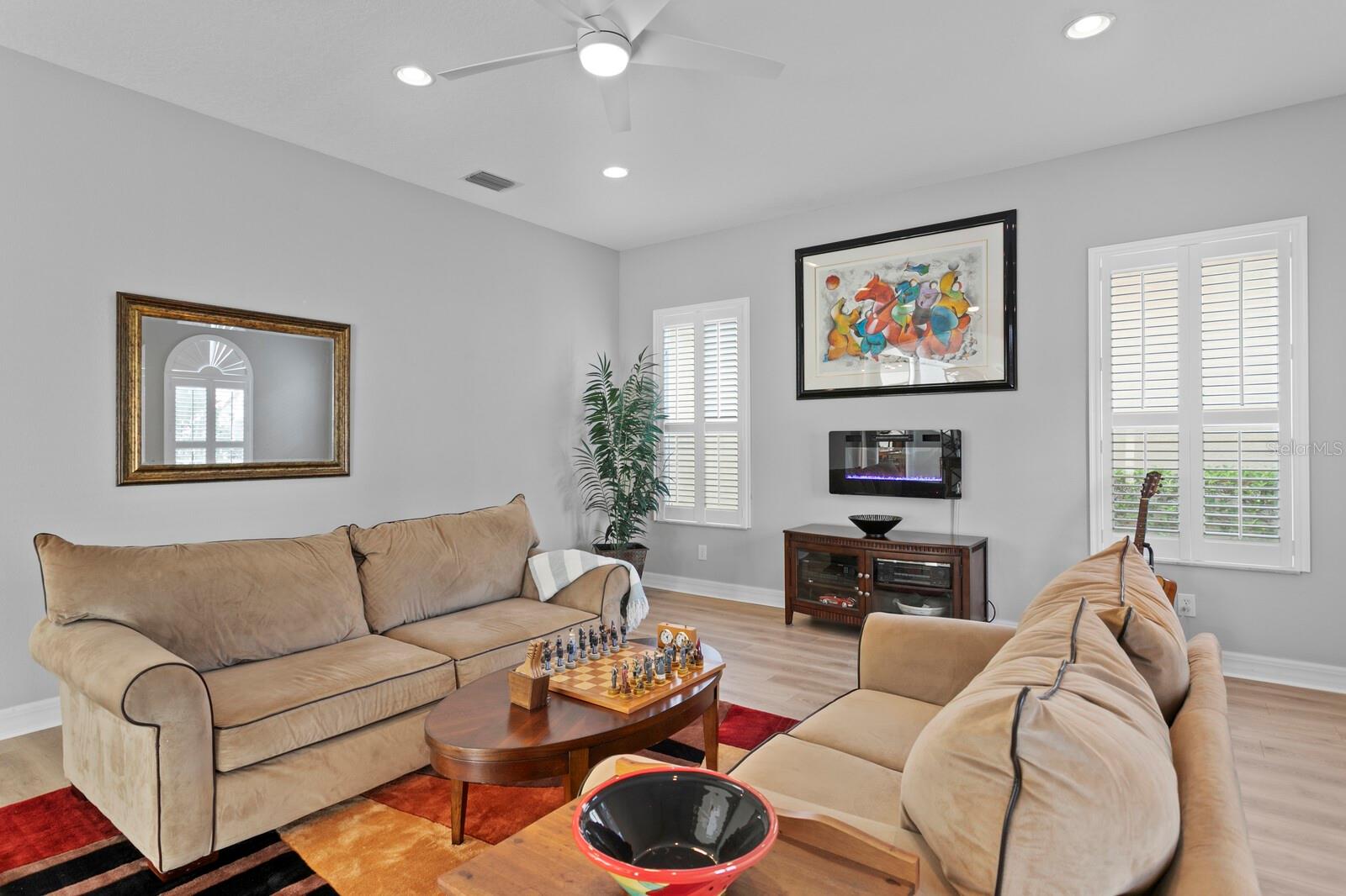 18050 COZUMEL ISLE DR, TAMPA, FL, 33647