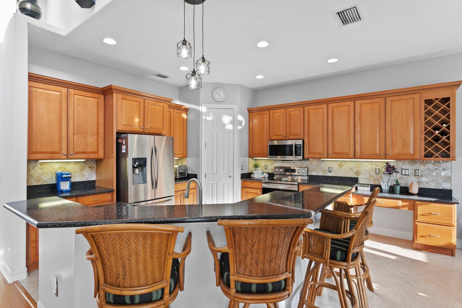 18050 COZUMEL ISLE DR, TAMPA, FL, 33647