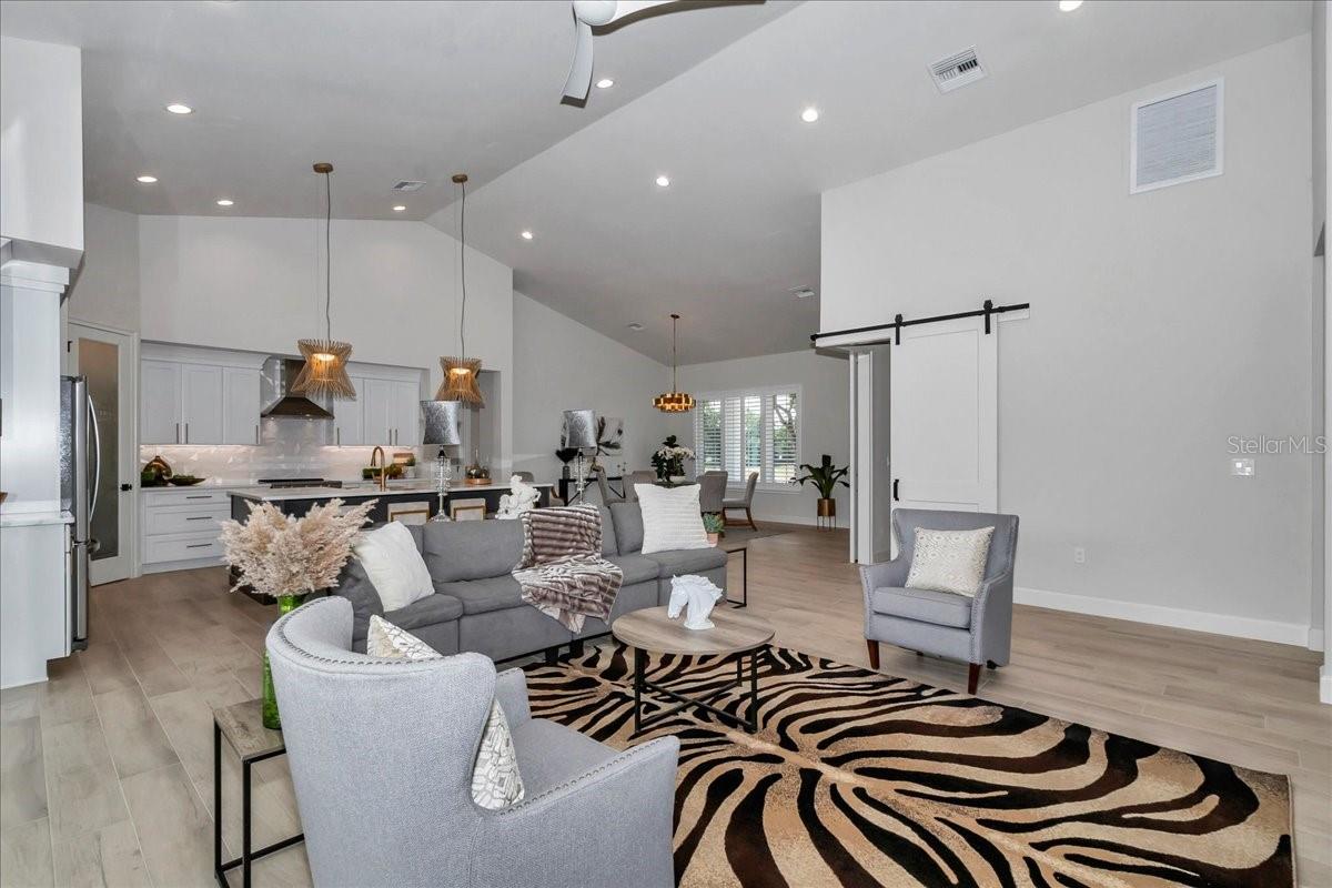 1631 W HWY 329, CITRA, FL, 32113