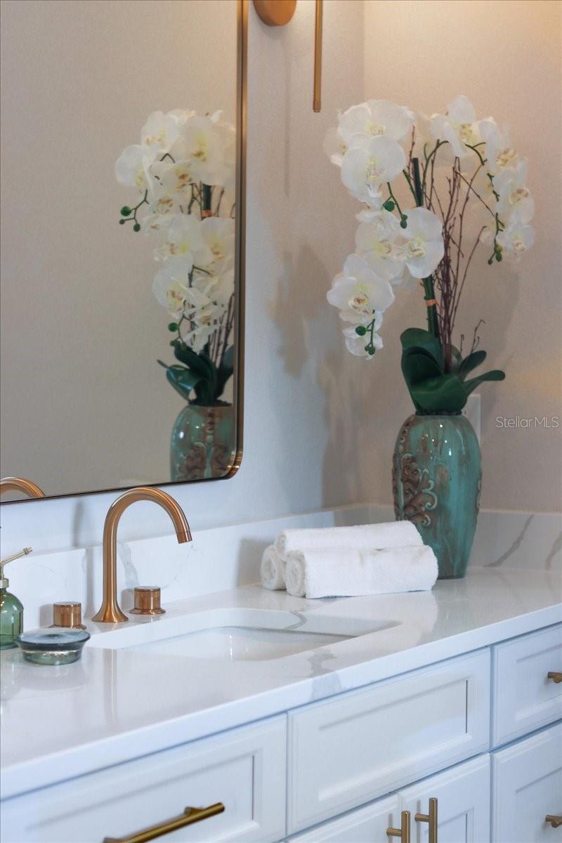 1631 W HWY 329, CITRA, FL, 32113