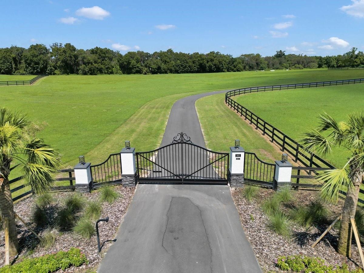 1631 W HWY 329, CITRA, FL, 32113