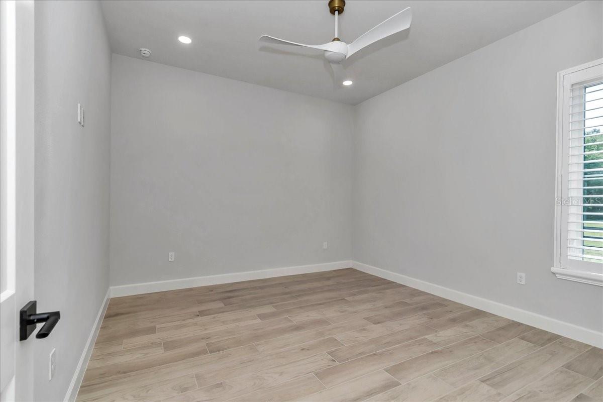 1631 W HWY 329, CITRA, FL, 32113