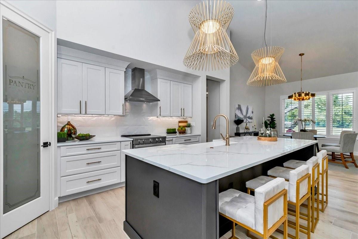 1631 W HWY 329, CITRA, FL, 32113