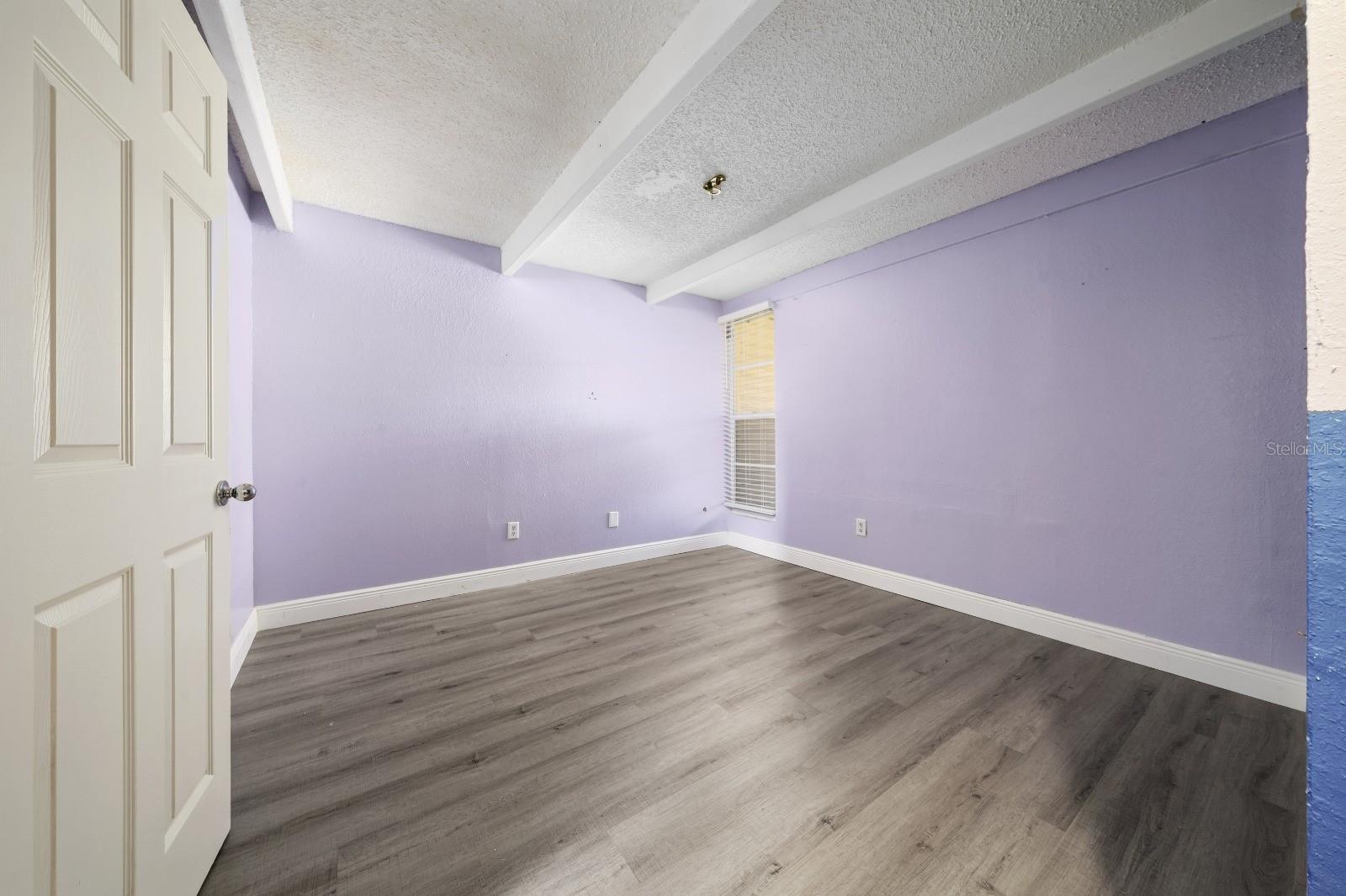 O6314034 Property Photo