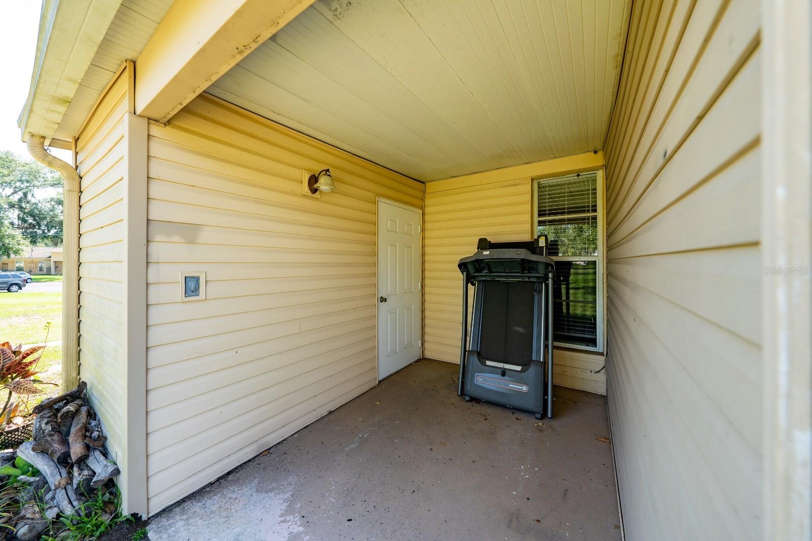 O6314034 Property Photo