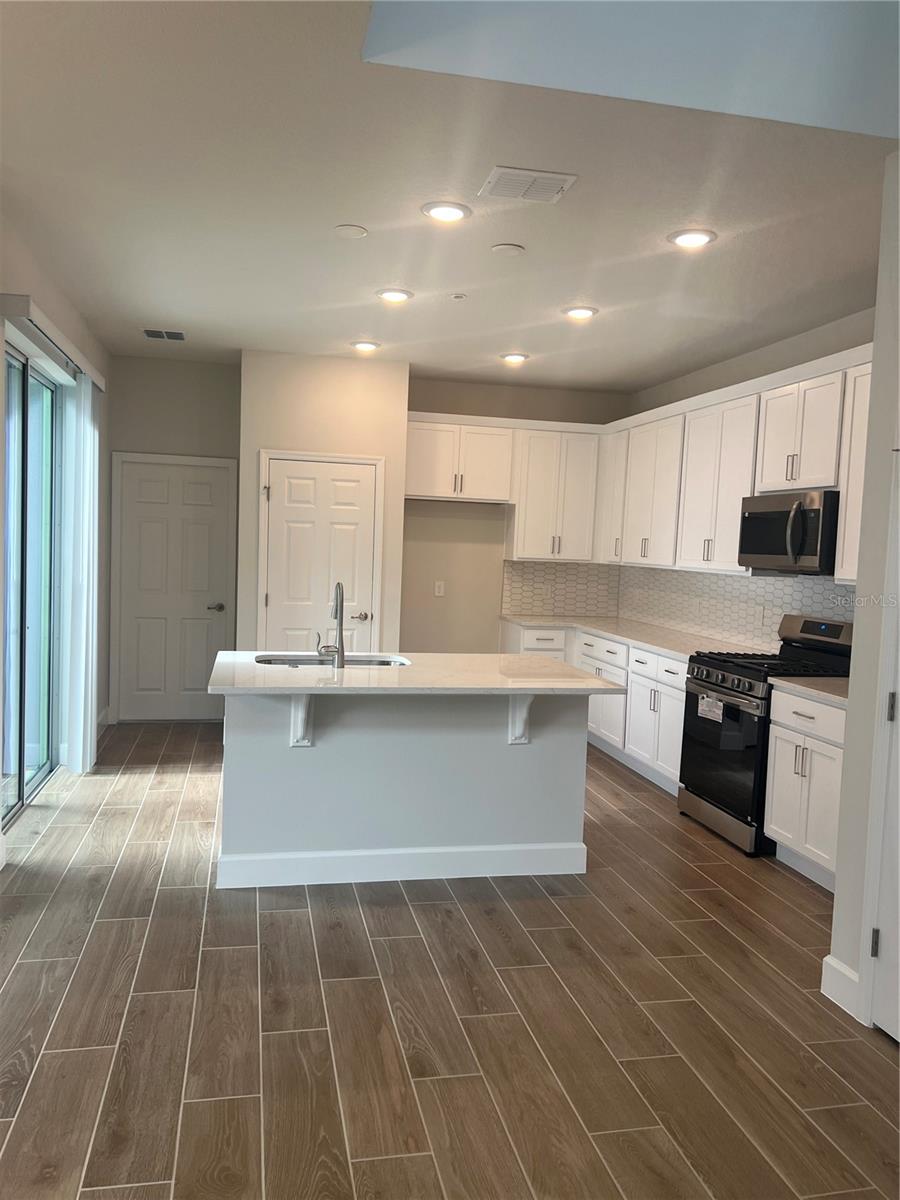 446 SCOTSMANS PL, DEBARY, FL, 32713