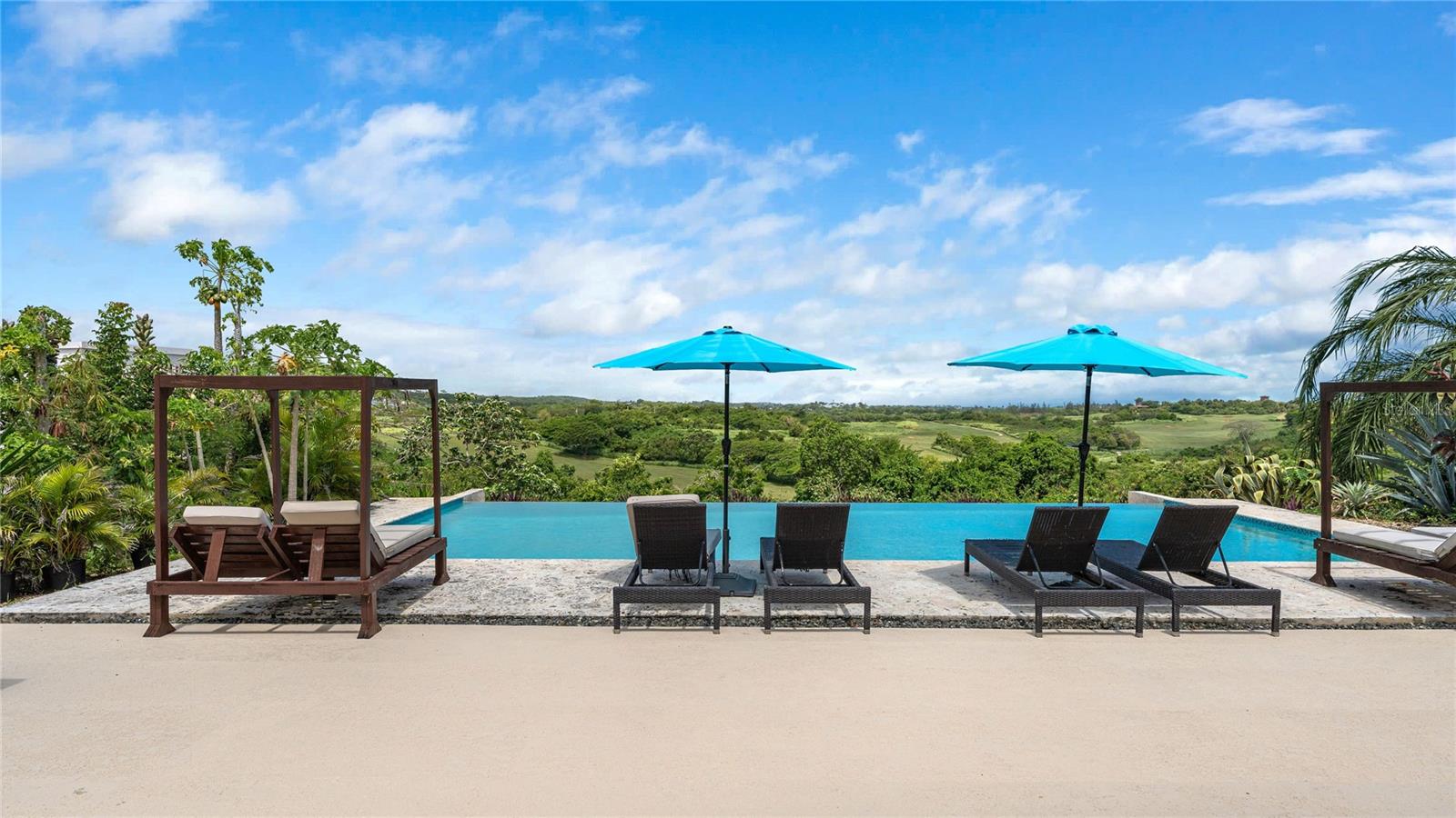 PR9113973 Property Photo