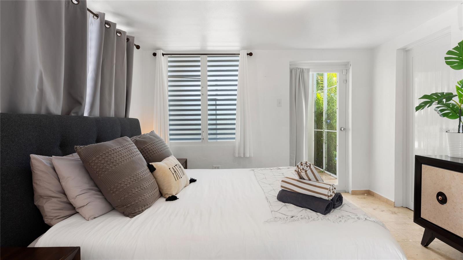 PR9113973 Property Photo