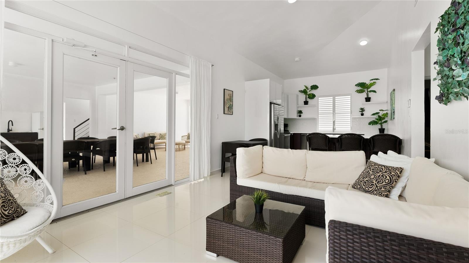 PR9113973 Property Photo