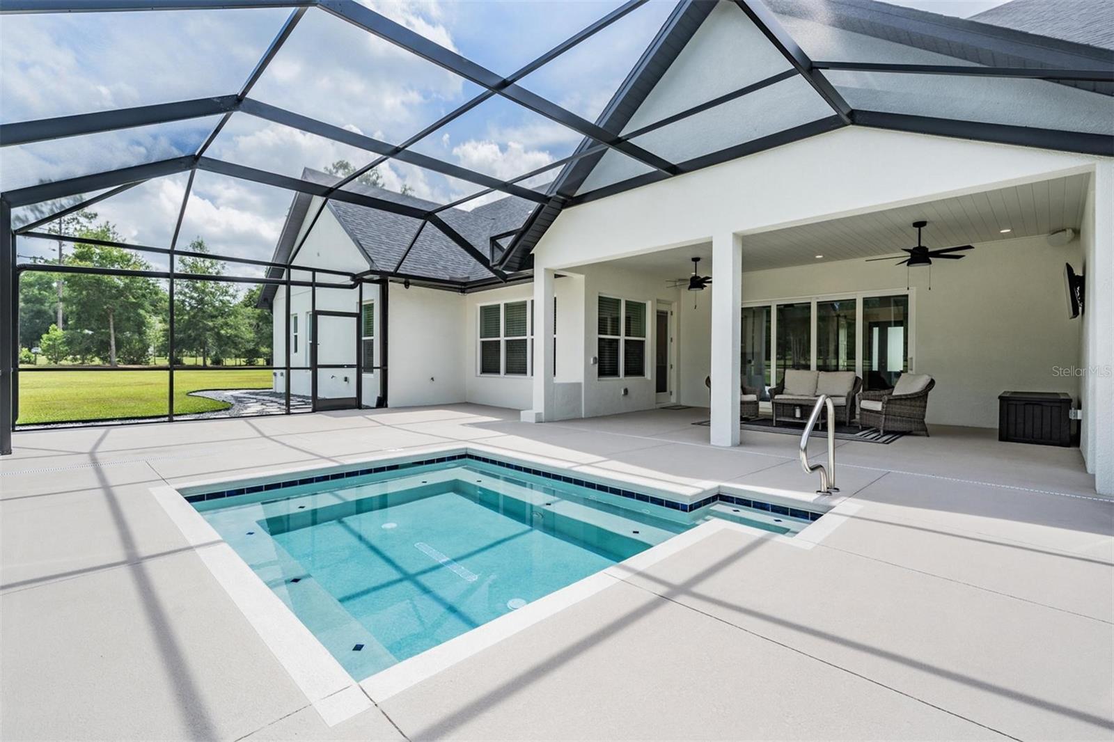 17566 HYLAND LN, DADE CITY, FL, 33523