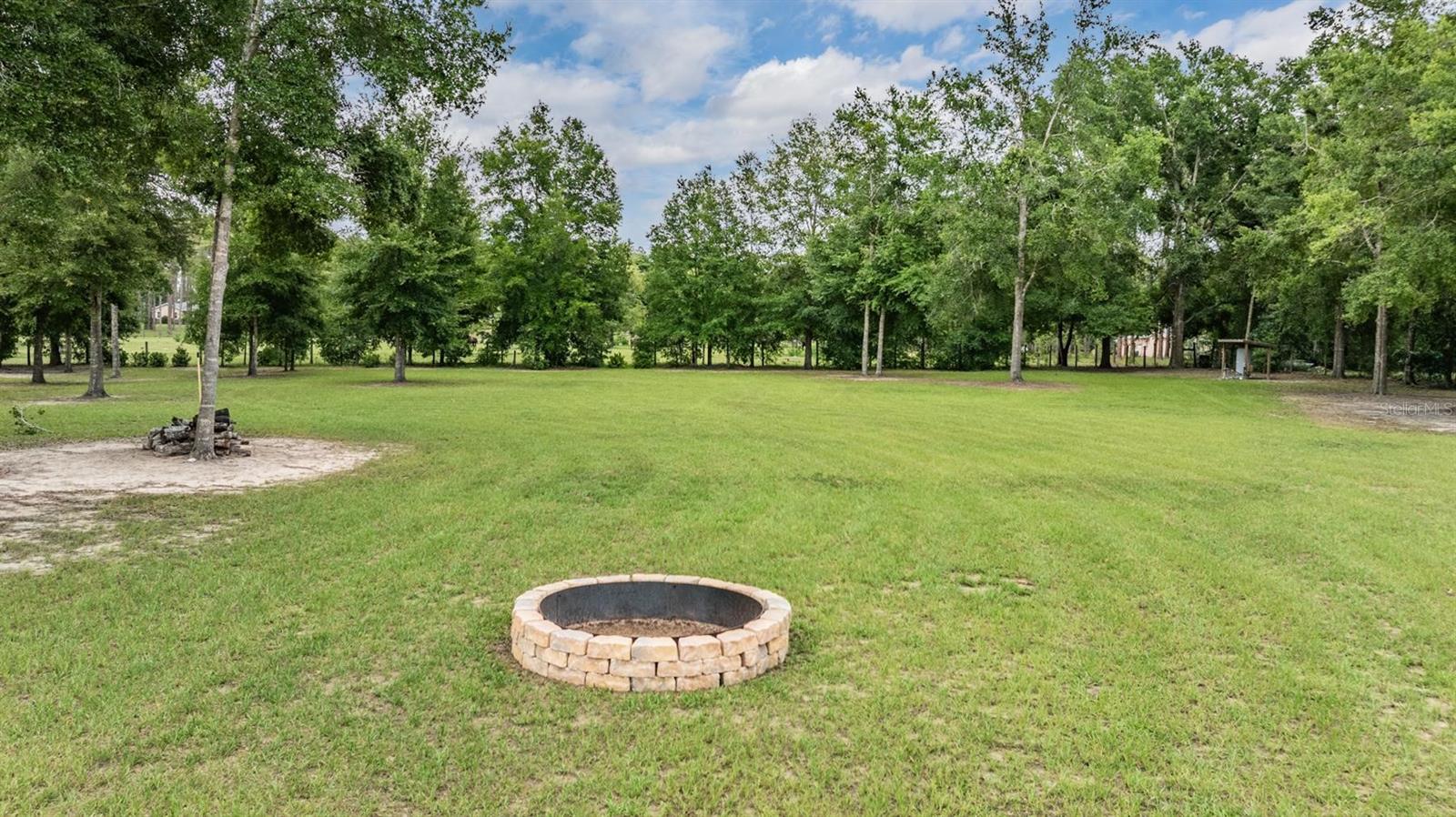 17566 HYLAND LN, DADE CITY, FL, 33523